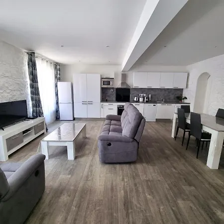 Bel 2 Climatise Centre Apartment